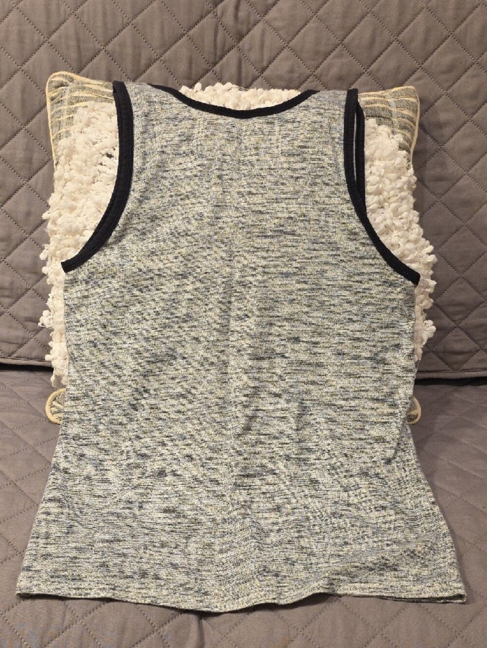 Hollister Grey Marl Heather Tank with Black Trim - Picture 12 of 13